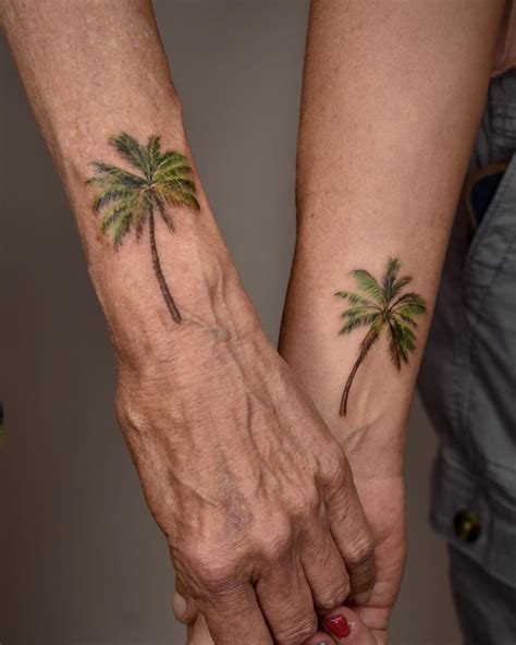 palmera tatuaje|13 tatuajes de palmeras que te inspirarán